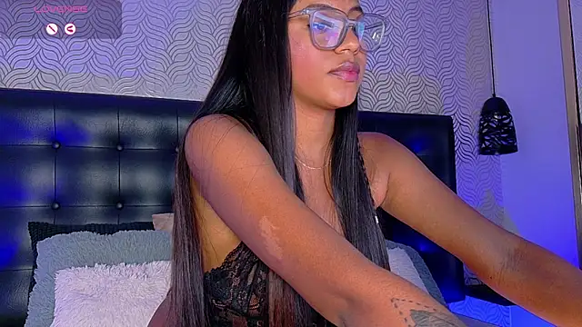 charlotteeruss online show from March 2025 09:23:02 PM