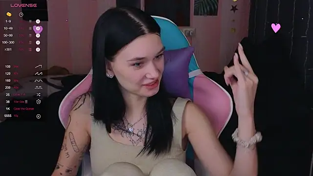 Amanda Tender online show from December 2024 08:47:02 PM