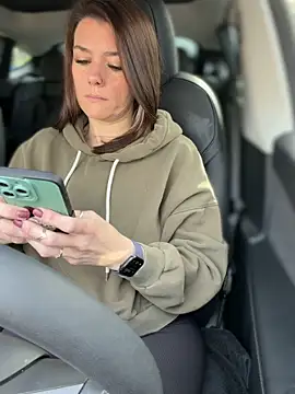 LadyLena1 online show from November 2025 07:02:02 PM