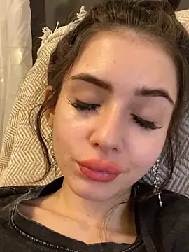 Snapshot of SofiaLaLight chatting on December 2024 12:47:02 PM SofiaLaLight online show from December 2024 12:47:02 PM