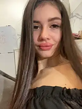 Snapshot of SofiaLaLight chatting on March 2025 09:50:01 AM SofiaLaLight online show from March 2025 09:50:01 AM