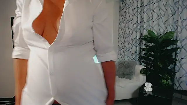 Snapshot of Favorite_0 chatting on February 2026 05:09:02 PM Favorite 0 online show from February 2026 05:09:02 PM