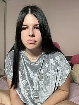 Snapshot of Annatrybebetter chatting on March 2025 09:48:02 PM Annatrybebetter online show from March 2025 09:48:02 PM