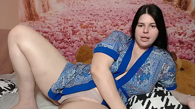 Snapshot of Annatrybebetter chatting on November 2025 09:09:02 PM Annatrybebetter online show from November 2025 09:09:02 PM