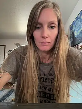 ItsDanniG online show from April 2026 05:54:02 PM