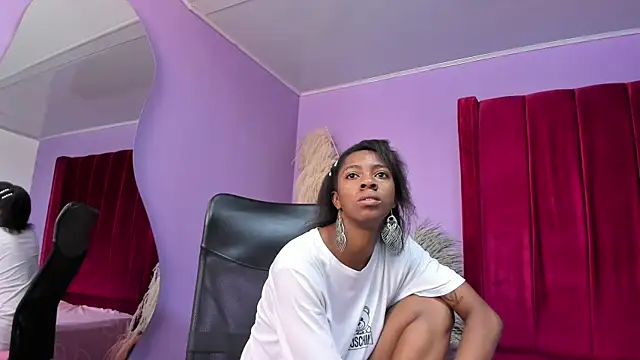 Shanelle   online show from May 2026 01:29:02 PM