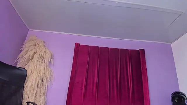 Shanelle   online show from May 2026 12:44:01 PM