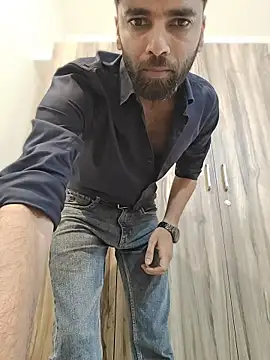 18 couple sex online show from August 2026 06:38:01 AM