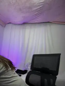 lilian prada online show from February 2026 09:13:01 PM