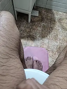 Snapshot of surfer_fun29 chatting on December 2024 03:50:02 AM surfer fun29 online show from December 2024 03:50:02 AM