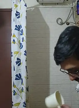 Snapshot of surfer_fun29 chatting on December 2024 11:23:02 AM surfer fun29 online show from December 2024 11:23:02 AM