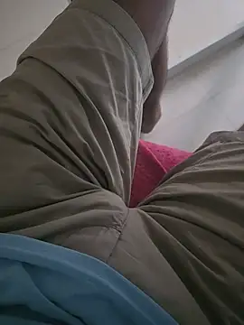 Snapshot of surfer_fun29 chatting on December 2025 03:00:02 AM surfer fun29 online show from December 2025 03:00:02 AM