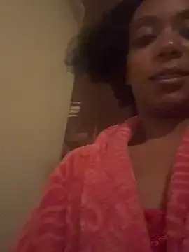 Snapshot of ROXYNL chatting on February 2025 05:31:01 AM ROXYNL online show from February 2025 05:31:01 AM