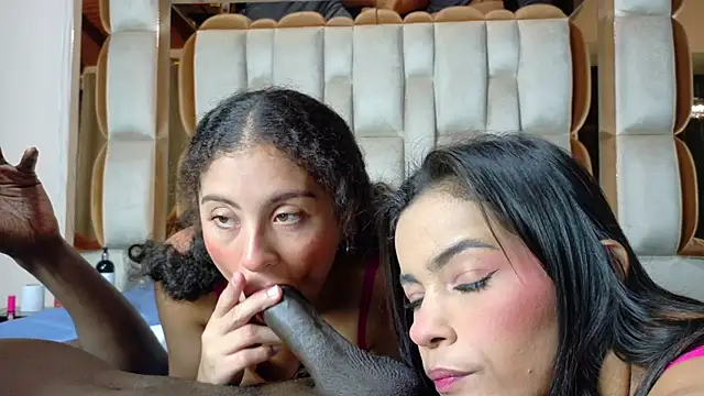 Snapshot of candymia68 chatting on April 2026 02:28:01 PM candymia68 online show from April 2026 02:28:01 PM