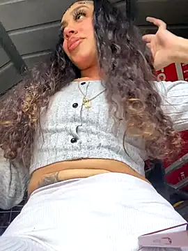 Snapshot of badbaby187 chatting on October 2025 05:14:02 PM badbaby187 online show from October 2025 05:14:02 PM