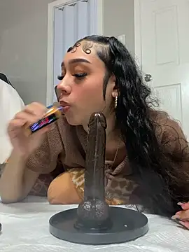 Snapshot of badbaby187 chatting on November 2025 05:44:02 PM badbaby187 online show from November 2025 05:44:02 PM