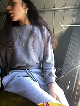 badbaby187 online show from April 2026 03:35:01 PM