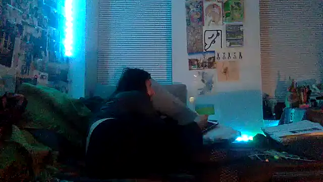 Snapshot of DownstairsSky chatting on December 2024 09:39:02 AM DownstairsSky online show from December 2024 09:39:02 AM