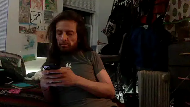 Snapshot of DownstairsSky chatting on January 2025 09:02:01 AM DownstairsSky online show from January 2025 09:02:01 AM