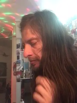 Snapshot of DownstairsSky chatting on January 2025 01:34:02 AM DownstairsSky online show from January 2025 01:34:02 AM