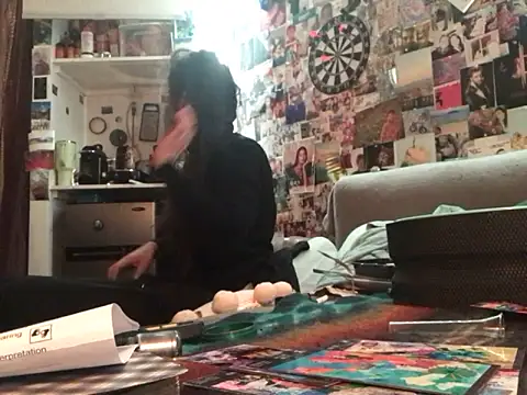 Snapshot of DownstairsSky chatting on January 2025 05:36:02 AM DownstairsSky online show from January 2025 05:36:02 AM