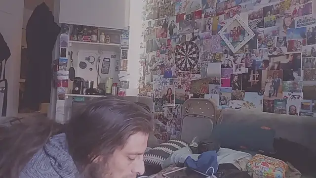 Snapshot of DownstairsSky chatting on March 2025 03:05:01 PM DownstairsSky online show from March 2025 03:05:01 PM