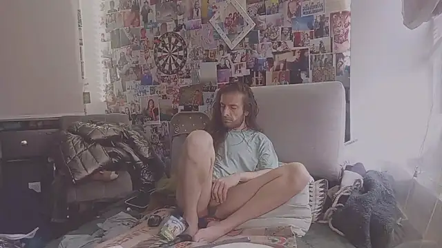 Snapshot of DownstairsSky chatting on March 2025 08:21:01 PM DownstairsSky online show from March 2025 08:21:01 PM