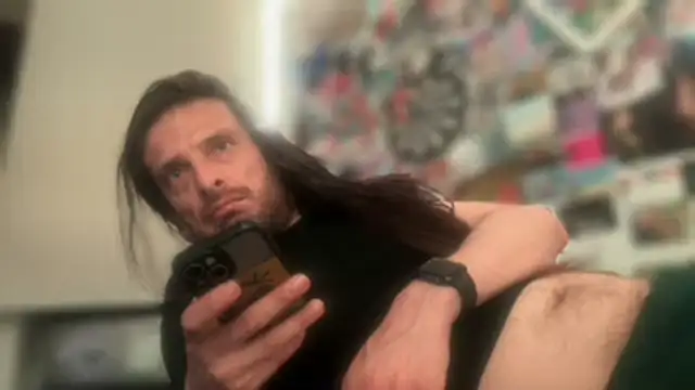 Snapshot of DownstairsSky chatting on October 2025 01:24:02 AM DownstairsSky online show from October 2025 01:24:02 AM