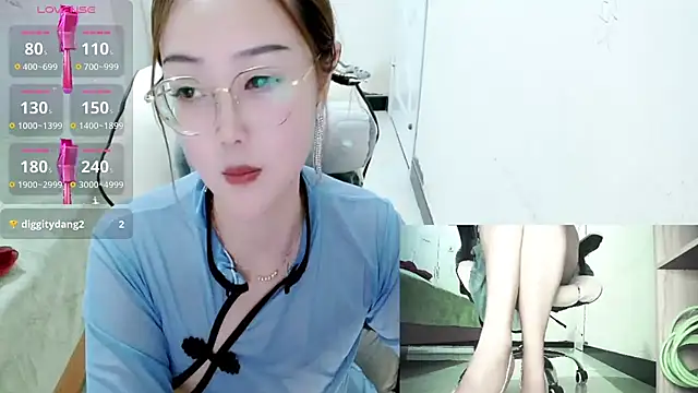 Snapshot of -orange_ chatting on December 2024 11:18:02 AM -orange online show from December 2024 11:18:02 AM