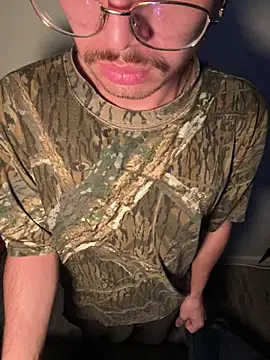 Snapshot of demonslayerr999 chatting on December 2024 01:58:02 AM demonslayerr999 online show from December 2024 01:58:02 AM