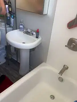 Snapshot of demonslayerr999 chatting on January 2025 08:46:02 PM demonslayerr999 online show from January 2025 08:46:02 PM