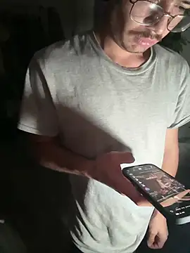 Snapshot of demonslayerr999 chatting on September 2025 11:01:01 AM demonslayerr999 online show from September 2025 11:01:01 AM