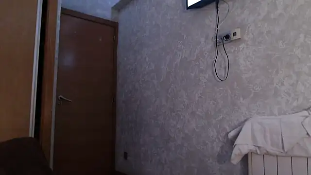 Snapshot of Latina_BigBoobs chatting on March 2026 05:46:02 AM Latina BigBoobs online show from March 2026 05:46:02 AM