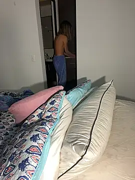 Ameellie online show from January 2025 12:22:02 AM