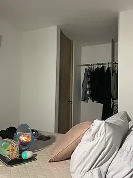 Ameellie online show from March 2025 05:13:02 PM