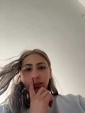 Ameellie online show from June 2026 03:05:01 PM