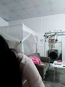 I AM NOT A SLUT online show from December 2024 06:35:01 AM