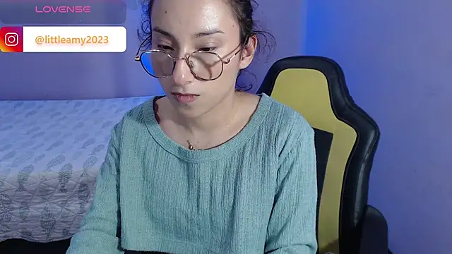 little  amy  online show from February 2025 09:10:01 PM