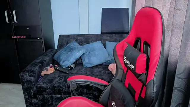 charlotee lovee69 online show from October 2025 06:46:02 PM