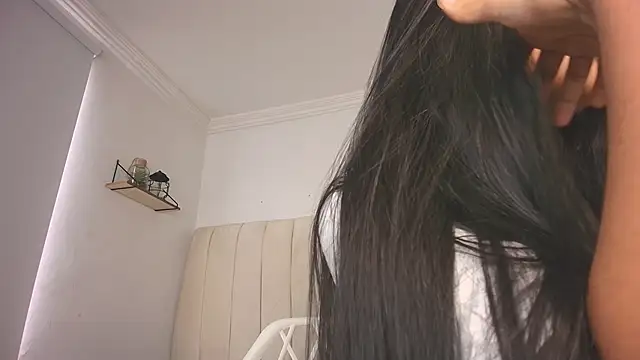 Snapshot of mollyrivera chatting on December 2024 06:28:02 PM mollyrivera online show from December 2024 06:28:02 PM