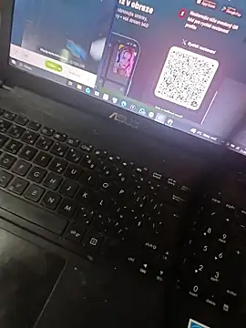 Snapshot of VARGAcz chatting on March 2026 08:19:01 AM VARGAcz online show from March 2026 08:19:01 AM