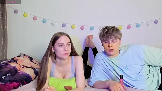 Emily and Ilumi online show from December 2024 07:05:02 PM