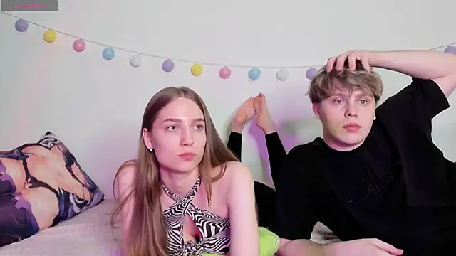 Emily and Ilumi online show from December 2024 07:46:02 PM