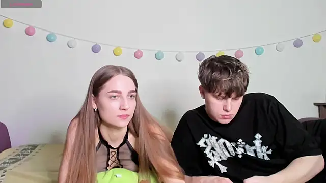 Emily and Ilumi online show from January 2025 05:06:01 PM