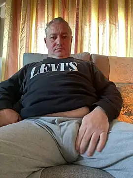 Snapshot of Russirayu chatting on January 2026 09:25:02 AM Russirayu online show from January 2026 09:25:02 AM