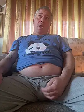 Snapshot of Russirayu chatting on February 2026 08:13:02 AM Russirayu online show from February 2026 08:13:02 AM