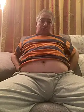 Snapshot of Russirayu chatting on February 2026 11:20:01 PM Russirayu online show from February 2026 11:20:01 PM