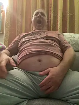 Snapshot of Russirayu chatting on February 2026 11:34:02 PM Russirayu online show from February 2026 11:34:02 PM