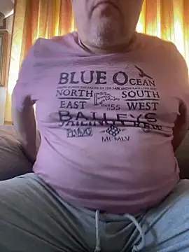 Snapshot of Russirayu chatting on February 2026 12:24:02 PM Russirayu online show from February 2026 12:24:02 PM