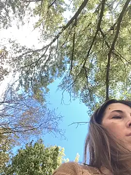 MommmyYummy online show from September 2025 01:22:01 PM